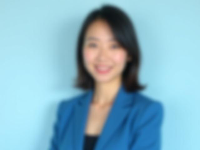 フリーランスブランディングスペシャリスト、中村ユキ氏のポートレート。