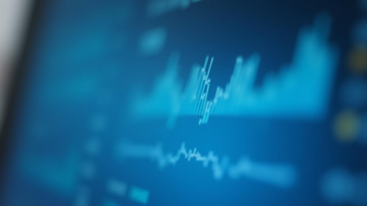 Yuki T. - Polished UI Design for a FinTech app